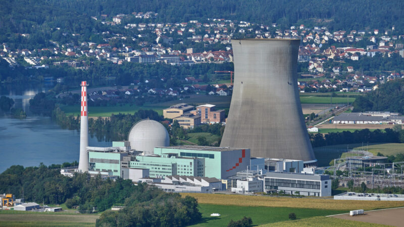 40 Jahre Schweizer AKW Leibstadt: Grüner Antrag – Weiterbetrieb nur mit Prüfung und grenzüberschreitender Bürgerbeteiligung